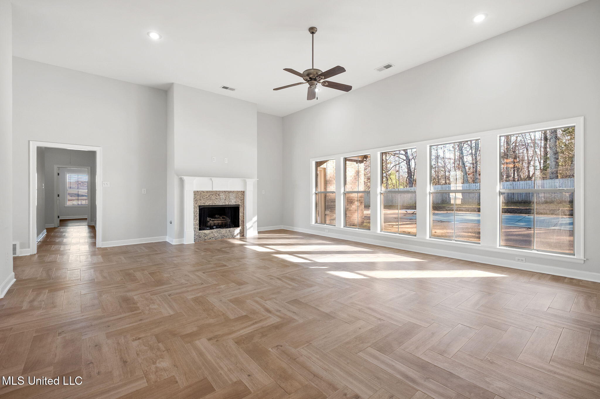 14259 Chapel Ridge Trail Olive Branch, MS 38654 - Photo 5 of 34 20-web-or-mls-DSCF1721