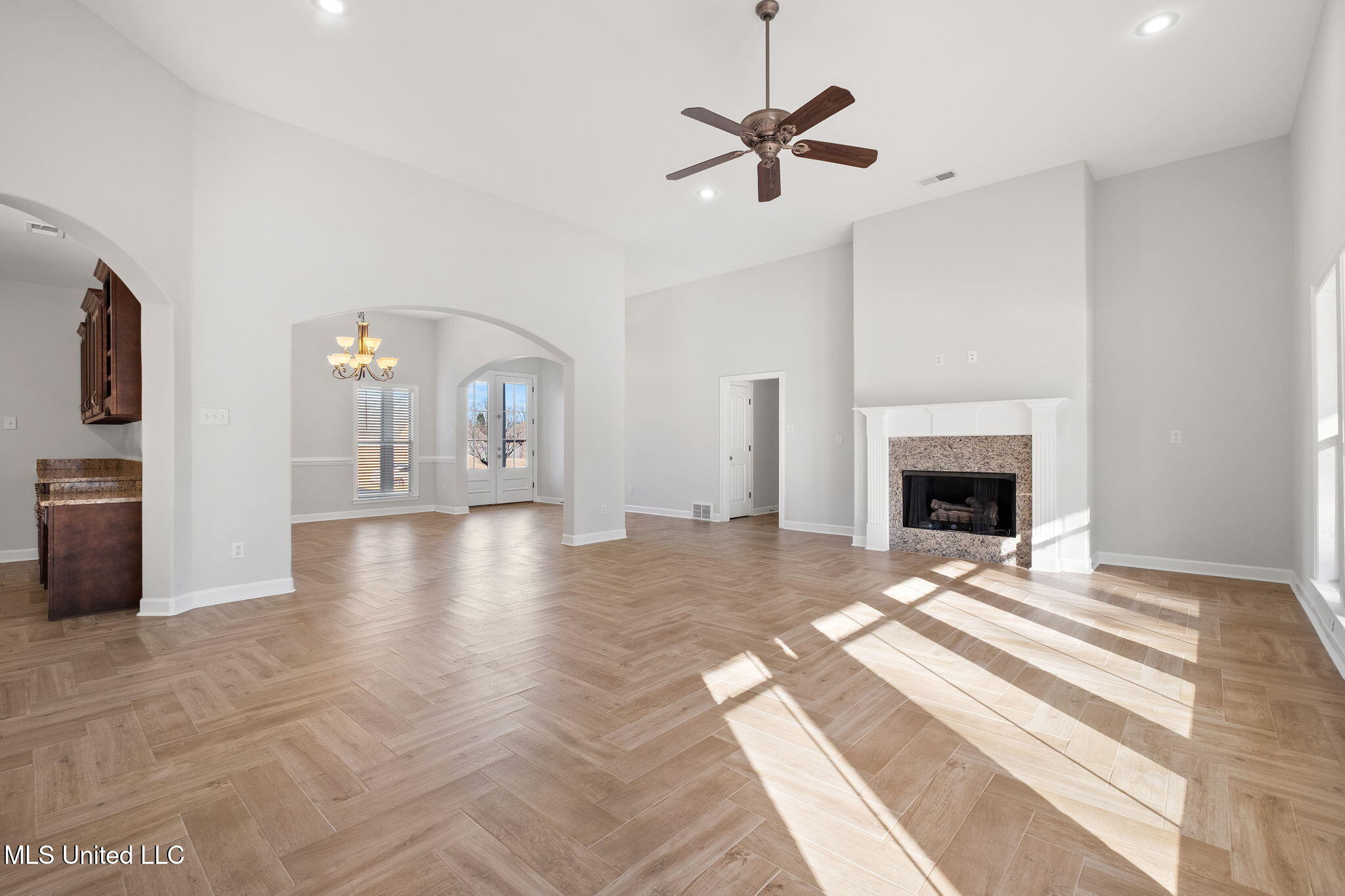 14259 Chapel Ridge Trail Olive Branch, MS 38654 - Photo 9 of 34 22-web-or-mls-DSCF1731