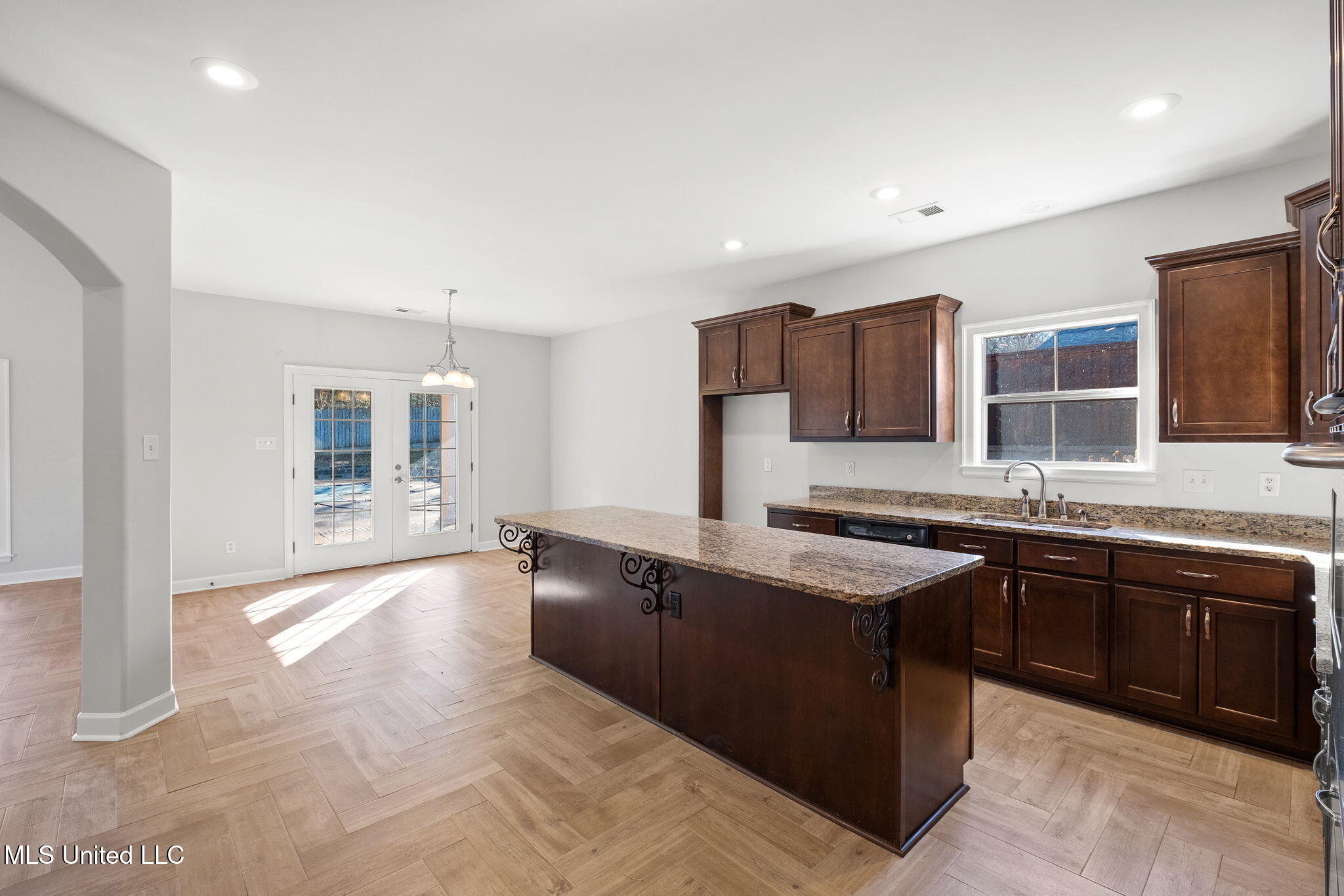 14259 Chapel Ridge Trail Olive Branch, MS 38654 - Photo 10 of 34 33-web-or-mls-DSCF1786