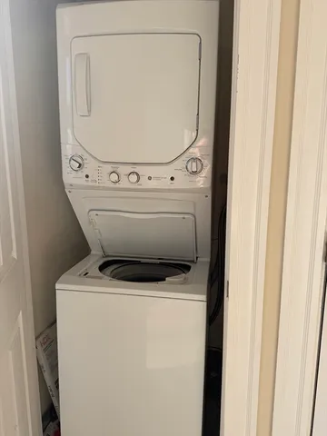 $3,500 | 887 East 4th Street, Unit 3, Boston, MA 02127