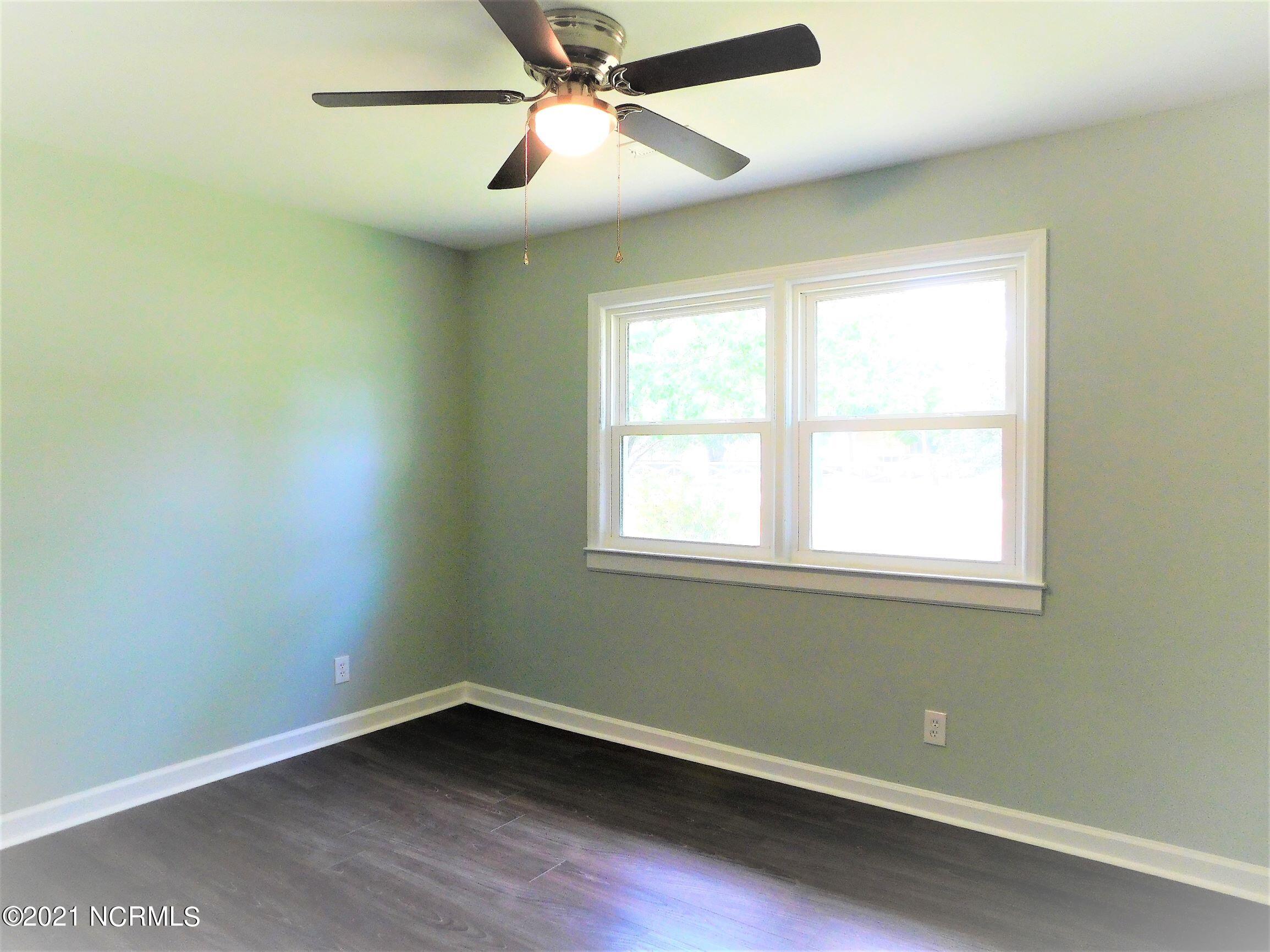 4302 Gordon Road Wilmington, NC 28405 - Photo 20 of 27 DSCN0653 (2)