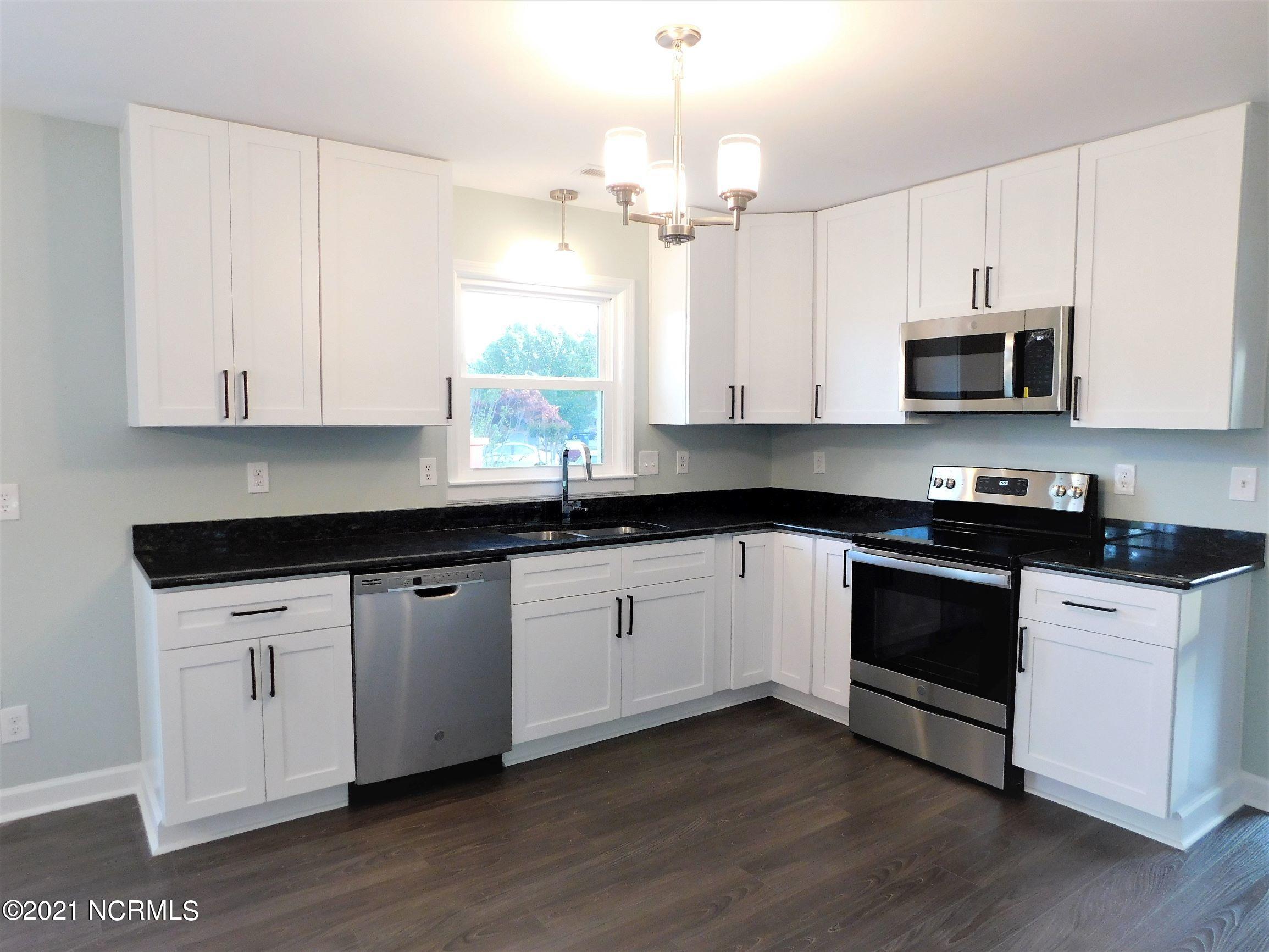 4302 Gordon Road Wilmington, NC 28405 - Photo 6 of 27 DSCN0681 (3)