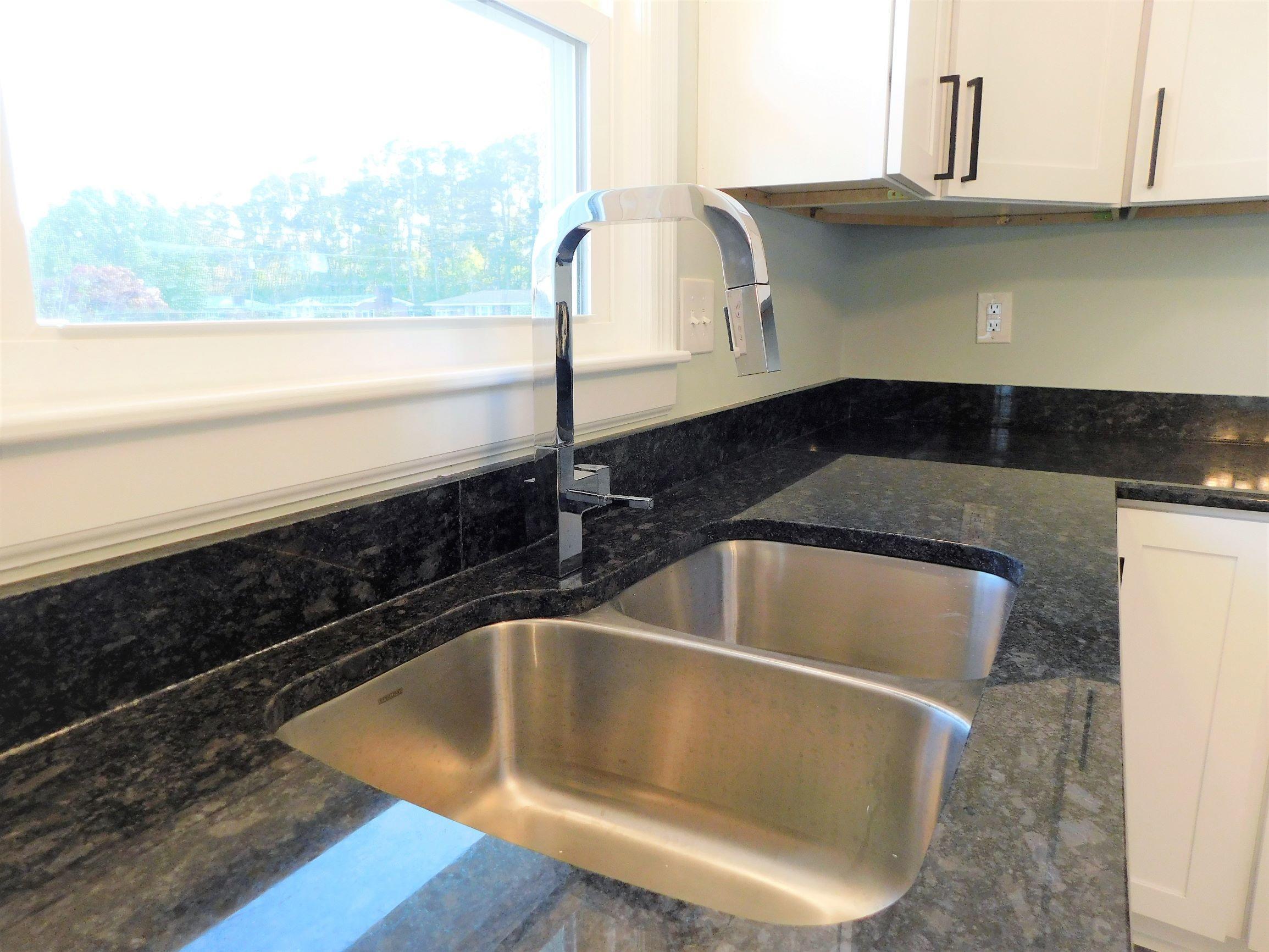 4302 Gordon Road Wilmington, NC 28405 - Photo 7 of 27 DSCN0683 (2)