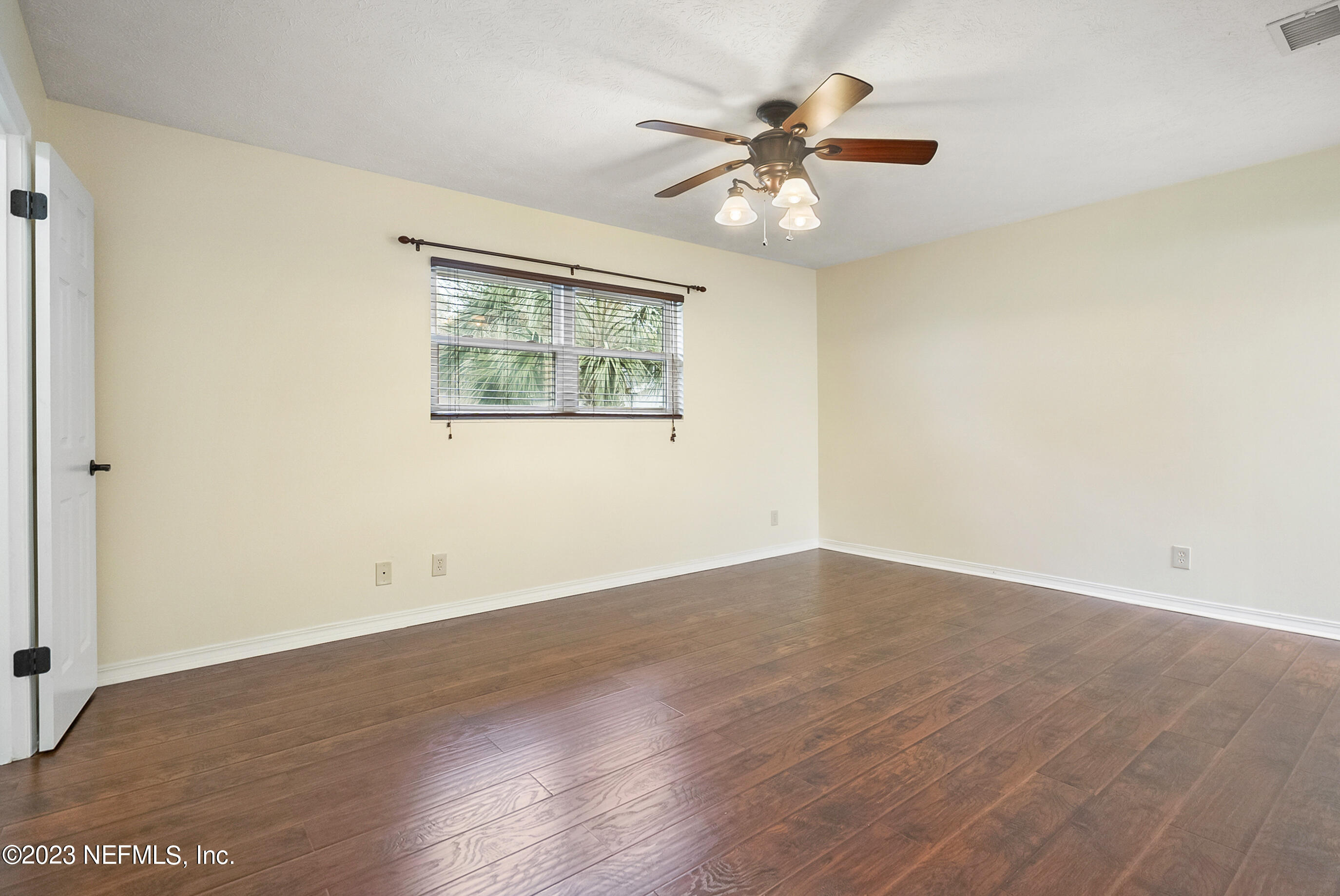 4419 Travelers Road Jacksonville, FL 32210 - Photo 10 of 31 4419 Travelers Rd (11)