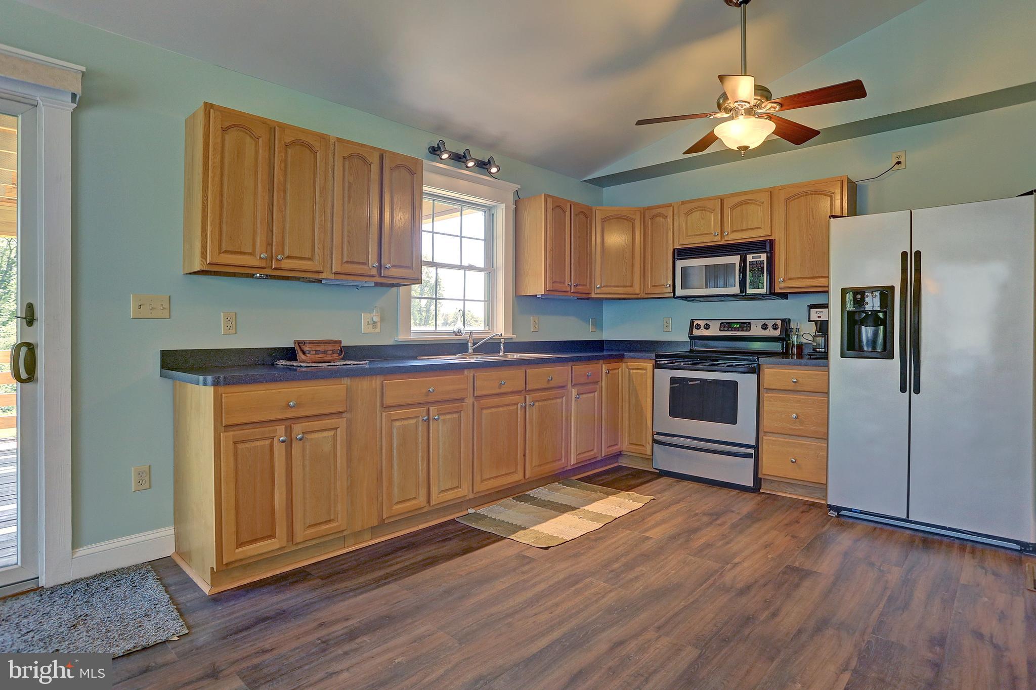 268 Valley Road Etters, PA 17319 - Photo 18 of 47 Roomy kitchen