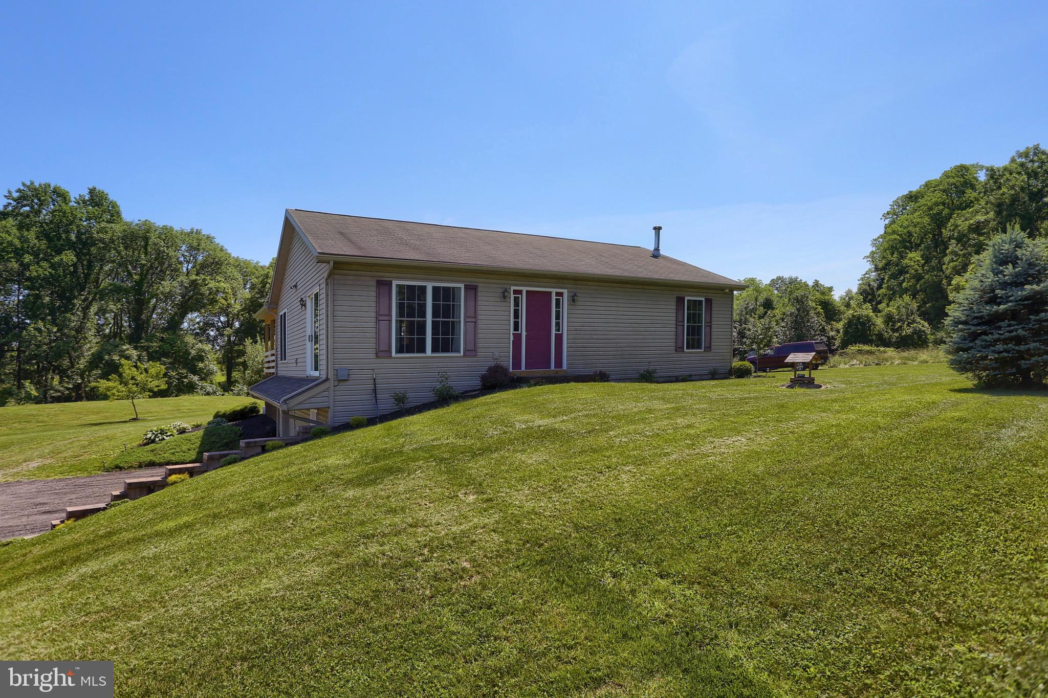 268 Valley Road Etters, PA 17319 - Photo 3 of 47 Gallery Image 3