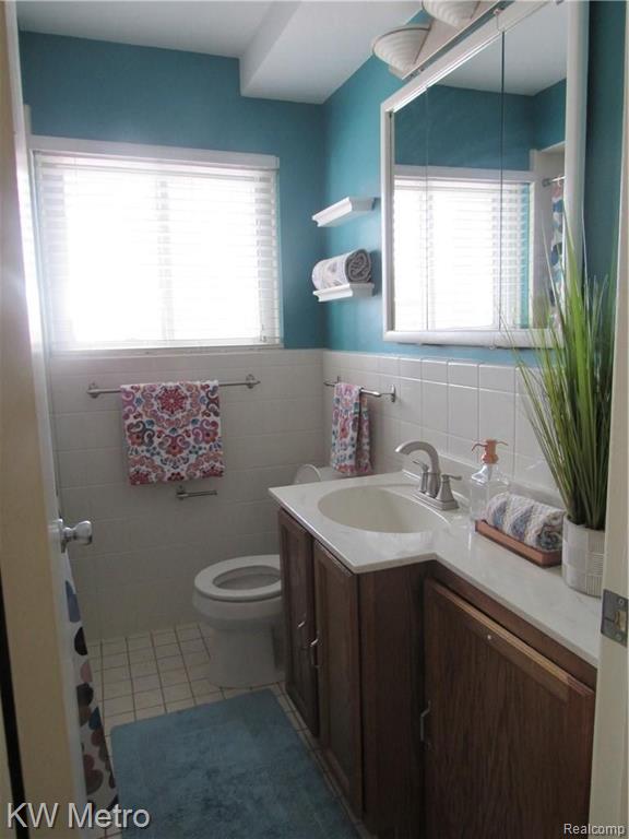 28240 Quail Hollow Road Farmington Hills, MI 48331 - Photo 18 of 22