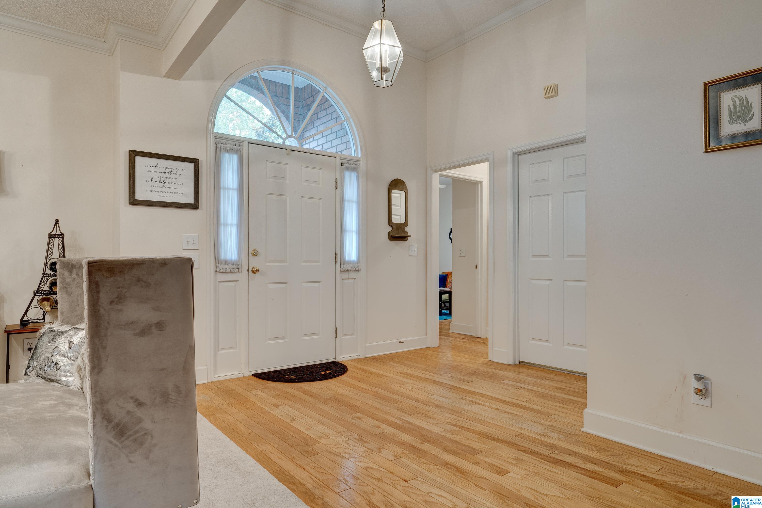 141 Paradise Lake Road Birmingham, AL 35244 - Photo 3 of 34