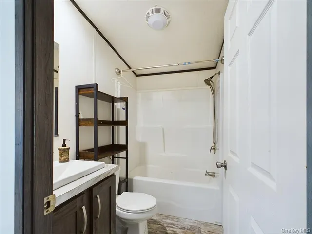 $99,000 | 18 Shore Lane, Bloomingburg, NY 12721