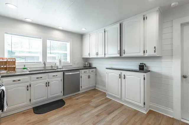 $319,000 | 1308 Dry Valley Road, Rossville, GA 30741