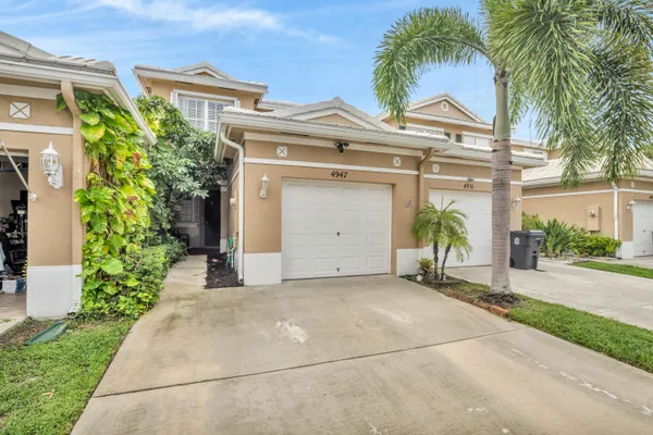 $2,850 | 4947 Grinnell Street, Lake Worth, FL 33463