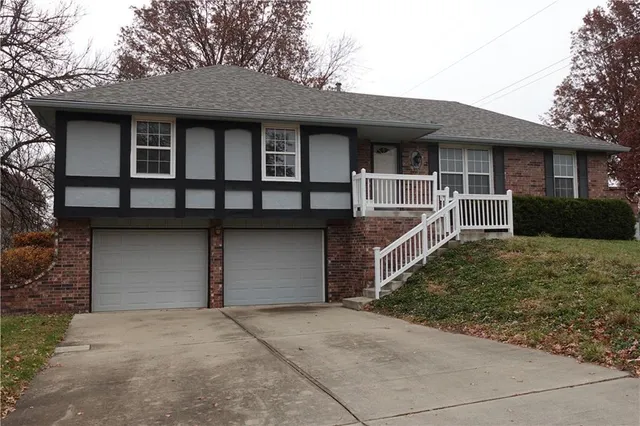 $338,950 | 2010 Northeast 78th Street, Kansas City, MO 64118