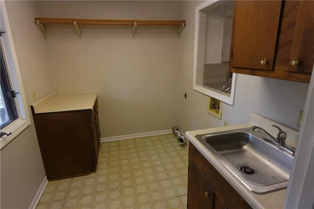 $338,950 | 2010 Northeast 78th Street, Kansas City, MO 64118