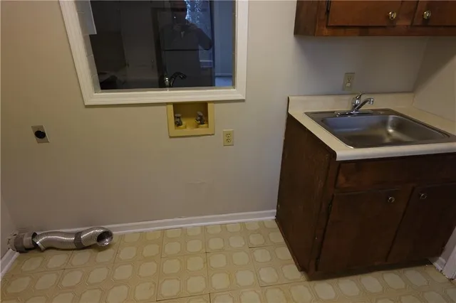 $338,950 | 2010 Northeast 78th Street, Kansas City, MO 64118