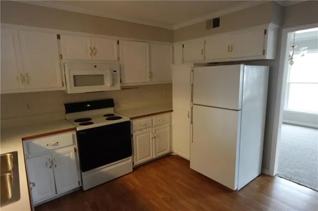 $338,950 | 2010 Northeast 78th Street, Kansas City, MO 64118