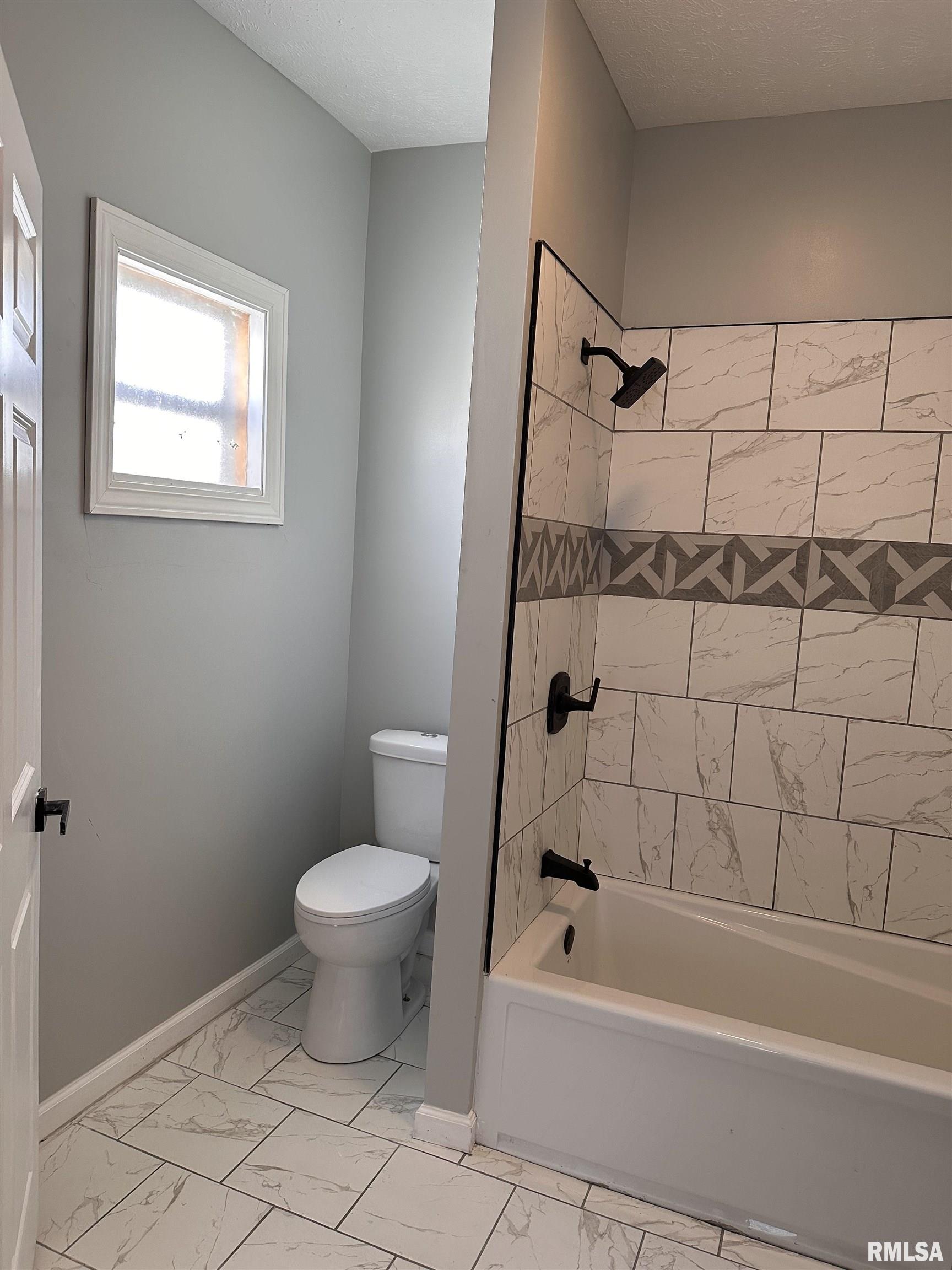 1612 East Cummins Avenue Springfield, IL 62702 - Photo 13 of 27 Gallery Image 13