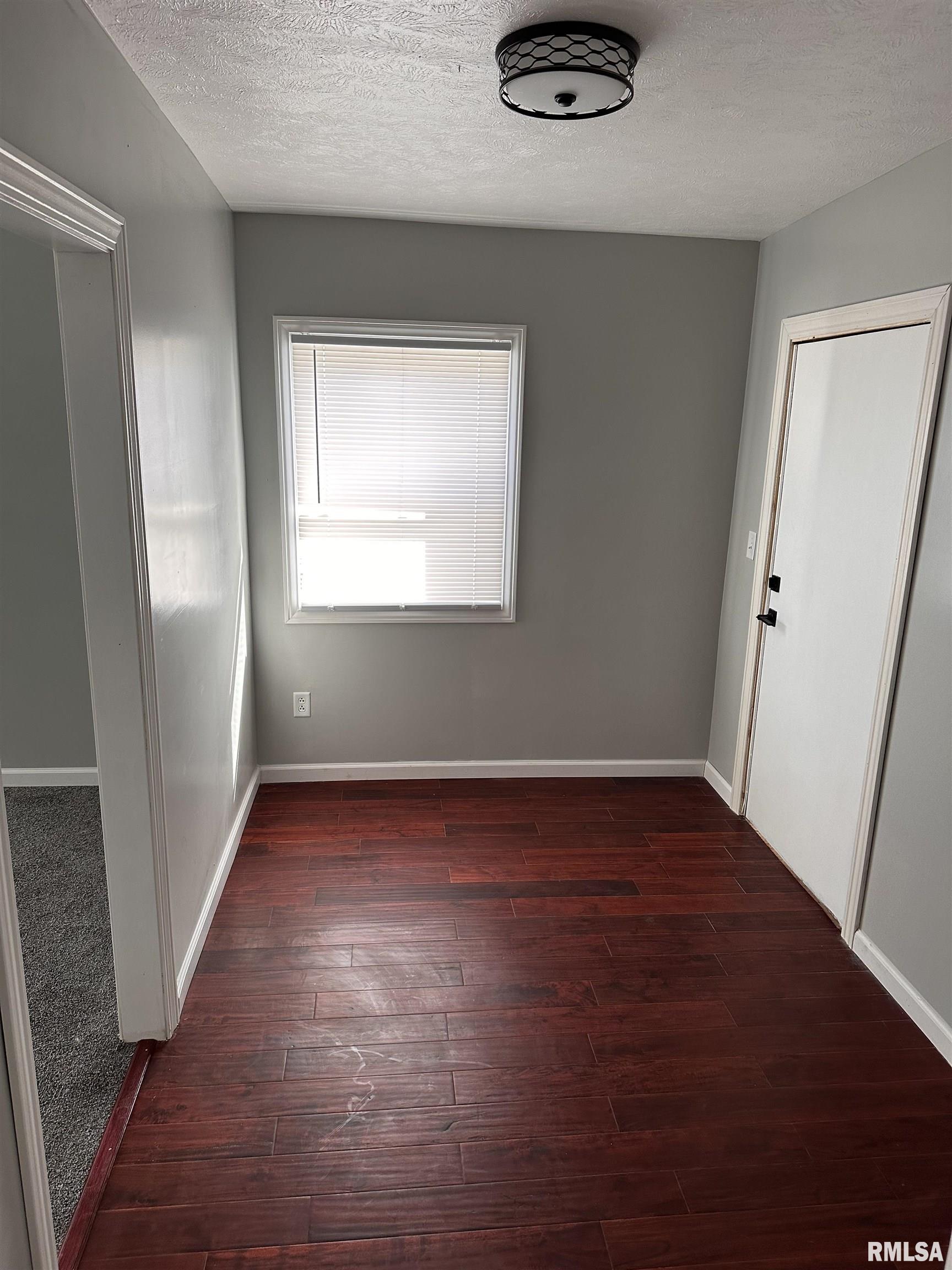 1612 East Cummins Avenue Springfield, IL 62702 - Photo 21 of 27 Gallery Image 21