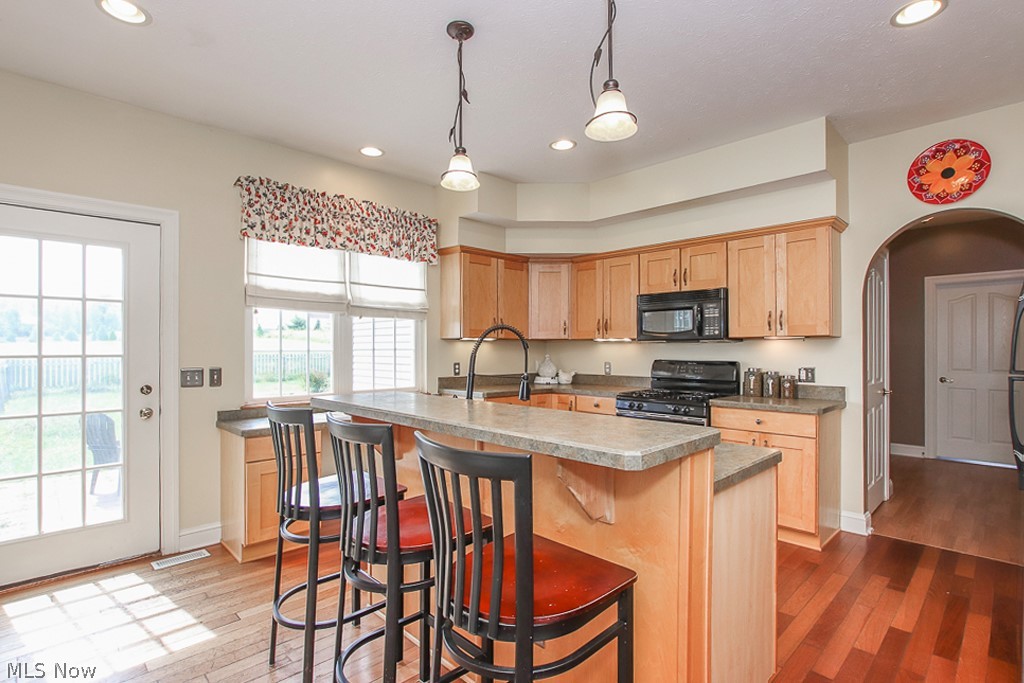 14333 Radcliffe Road Chardon, OH 44024 - Photo 10 of 33