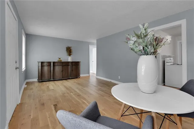 $135,000 | 7406 Tracy Avenue, Kansas City, MO 64131