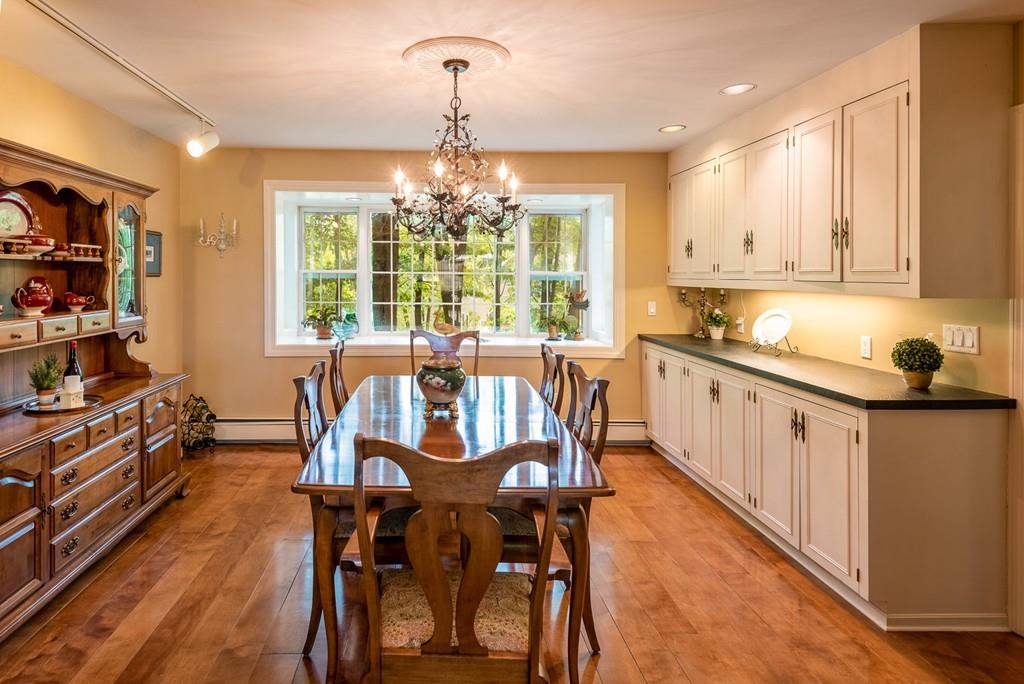 80 Barry Road Worcester, MA 01609 - Photo 4 of 31 Gallery Image 4