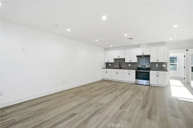 $3,699 | 14016 Hubbard Street, Sylmar, CA 91342