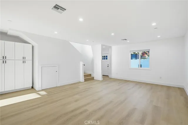 $3,699 | 14016 Hubbard Street, Sylmar, CA 91342