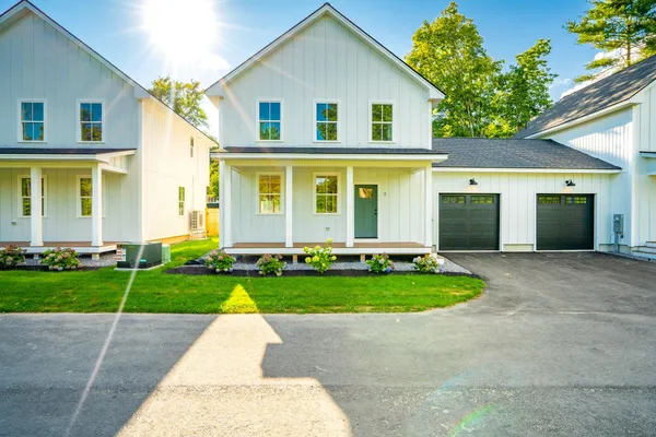 $460,000 | 33 Magnolia Lane, Unit 33, Gardiner, ME 04345