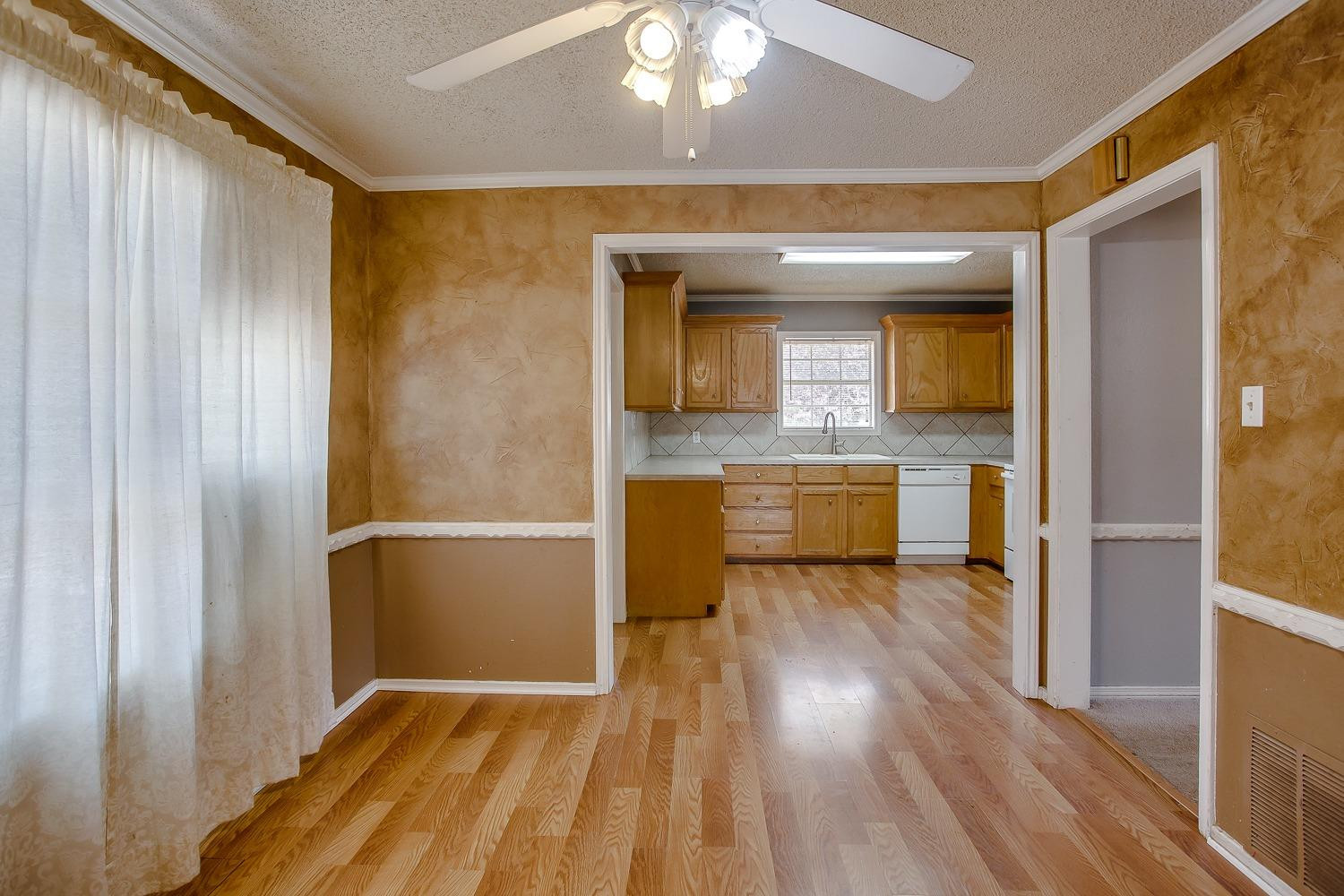 2813 41st Street Lubbock, TX 79413 - Photo 5 of 16 Photo 5