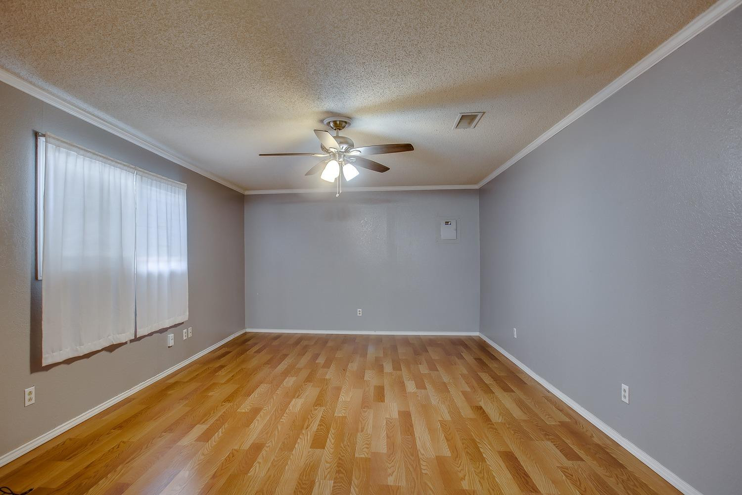 2813 41st Street Lubbock, TX 79413 - Photo 9 of 16 Photo 9