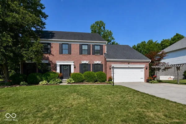 $489,900 | 1852 Valleywood Drive, Avon, IN 46123