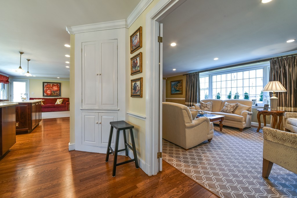 10 Greystone Road Dover, MA 02030 - Photo 13 of 30 Gallery Image 13