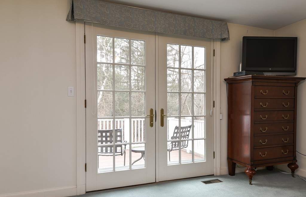 10 Greystone Road Dover, MA 02030 - Photo 19 of 30 Gallery Image 19