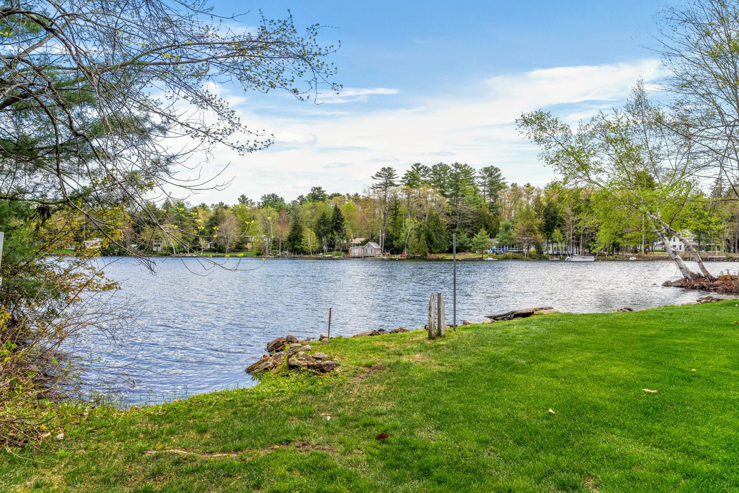 121 Williamson Road Manchester, ME 04351 - Photo 4 of 35 DSC02108