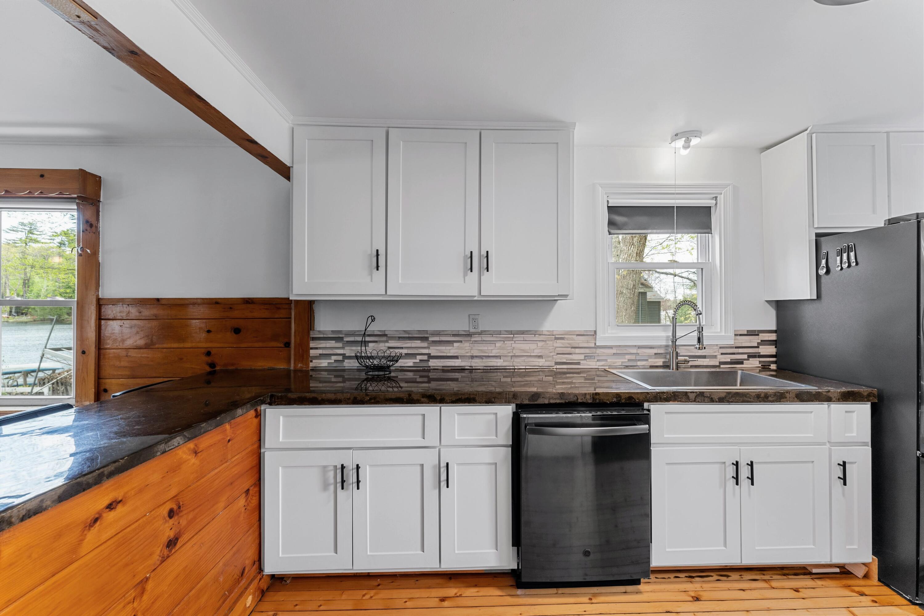 121 Williamson Road Manchester, ME 04351 - Photo 10 of 35 DSC02140