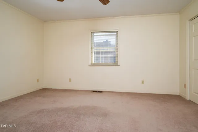 $159,000 | 3539 Netherland Inn Road, Unit 11, Kingsport, TN 37660