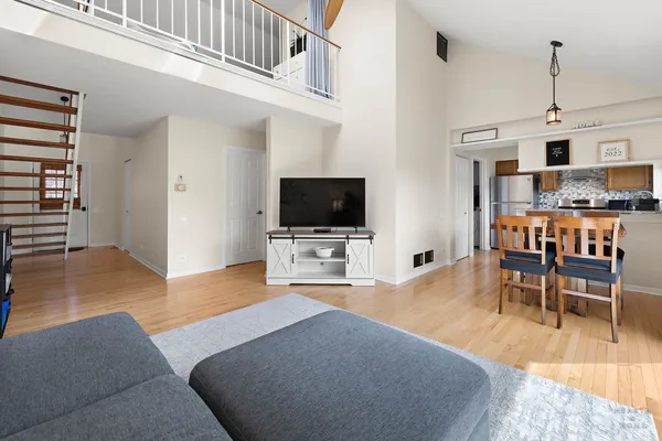 $245,000 | 1915 Ozark Parkway, Unit 1915, Algonquin, IL 60102