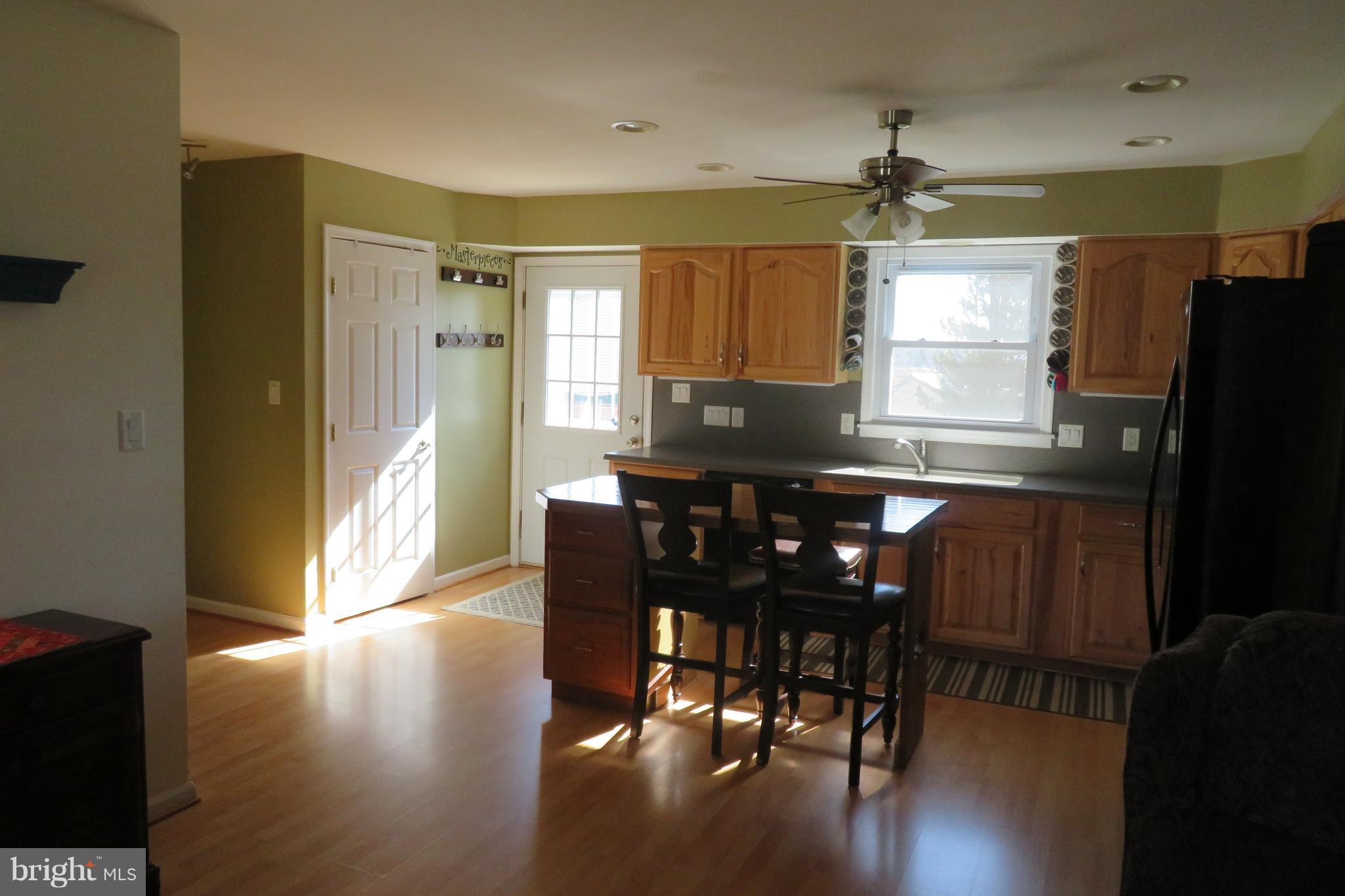 287 Hahn Road Westminster, MD 21157 - Photo 8 of 25 Kitchen