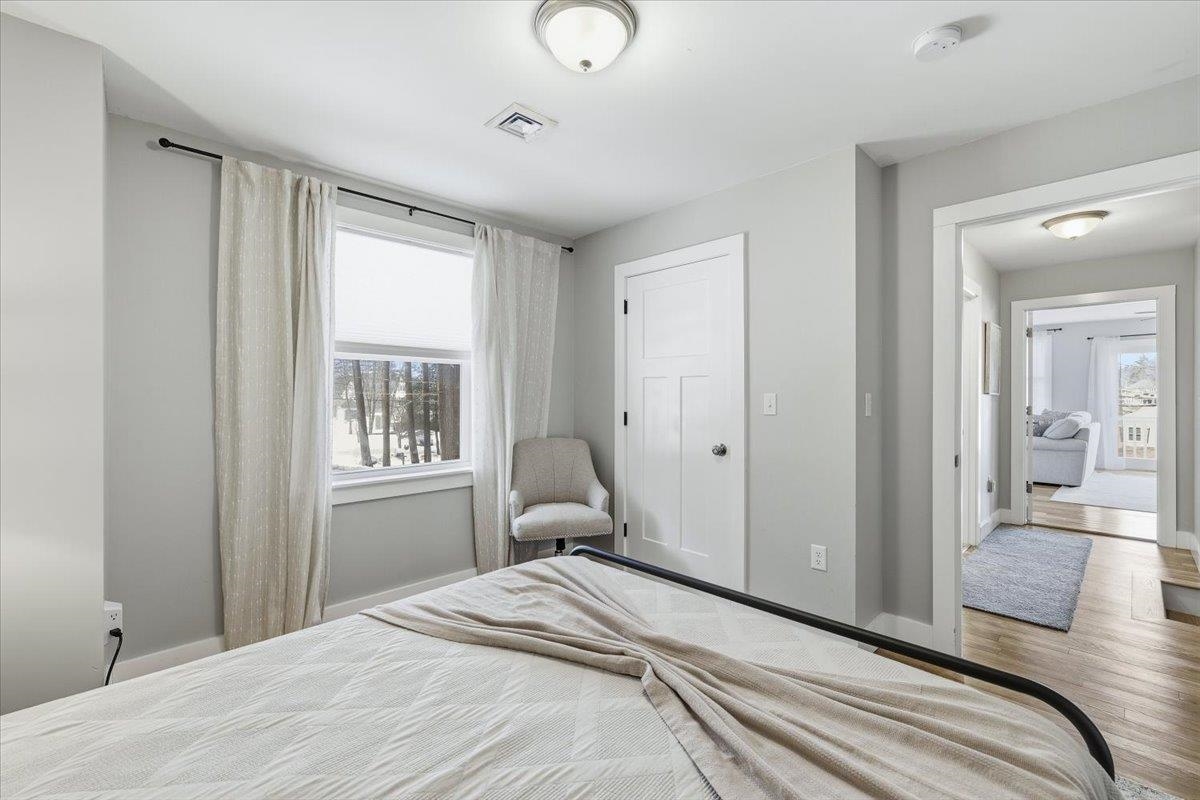 29 Beaver Lake Avenue Derry, NH 03038 - Photo 28 of 43