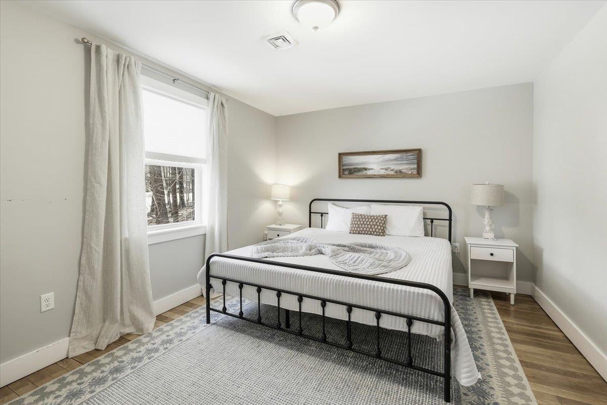 29 Beaver Lake Avenue Derry, NH 03038 - Photo 29 of 43