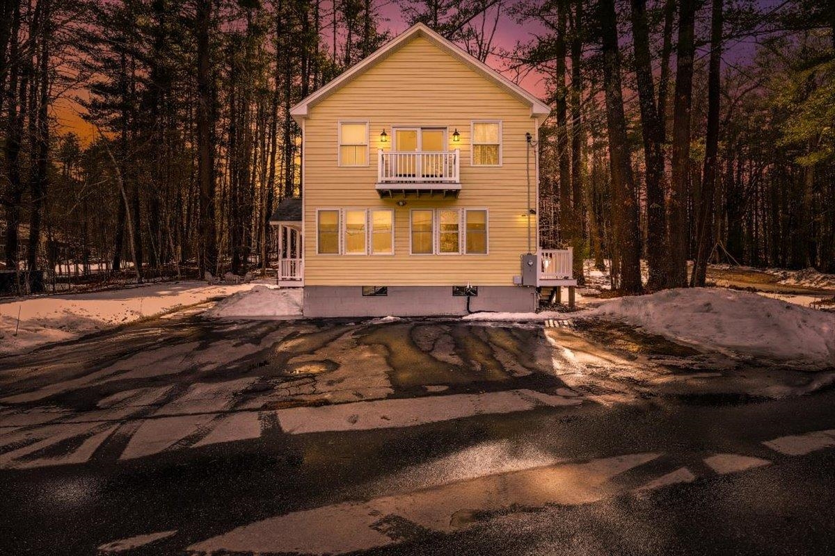 29 Beaver Lake Avenue Derry, NH 03038 - Photo 38 of 43