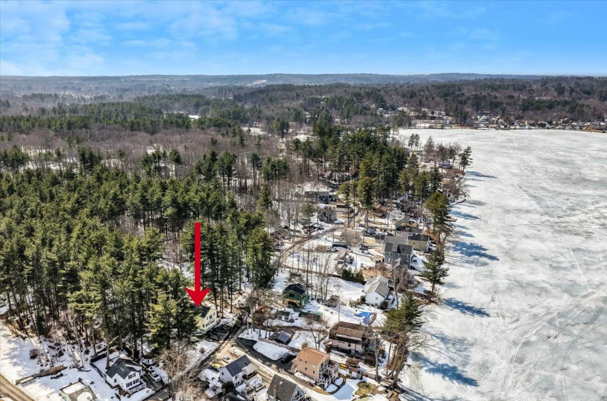 29 Beaver Lake Avenue Derry, NH 03038 - Photo 4 of 43