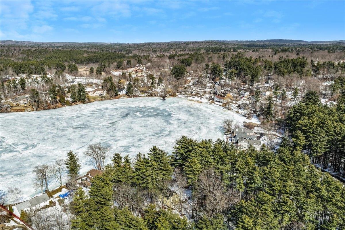 29 Beaver Lake Avenue Derry, NH 03038 - Photo 41 of 43