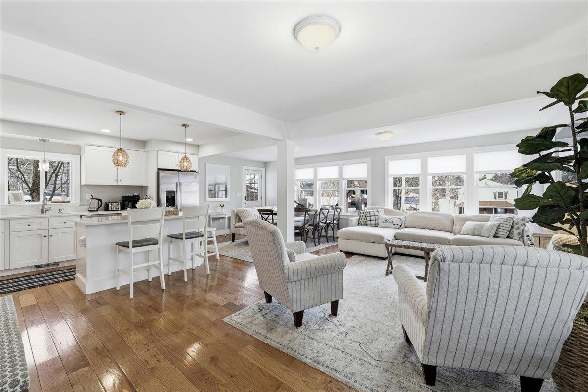 29 Beaver Lake Avenue Derry, NH 03038 - Photo 7 of 43