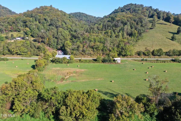 $360,000 | 1118 Tazewell Highway, Sneedville, TN 37869