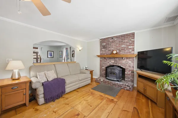 $725,000 | 26 Jonathan Lane, Bow, NH 03304