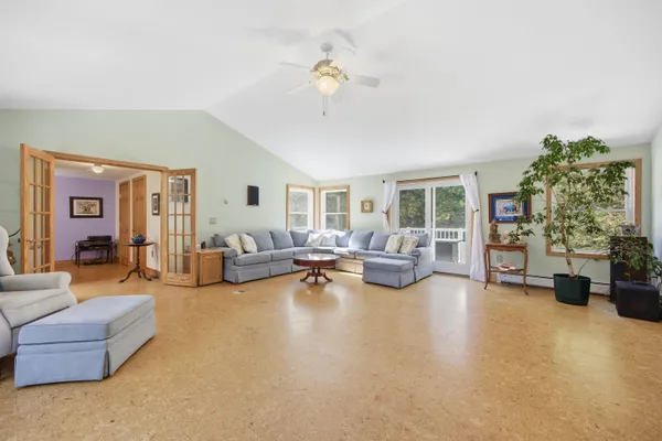 $725,000 | 26 Jonathan Lane, Bow, NH 03304