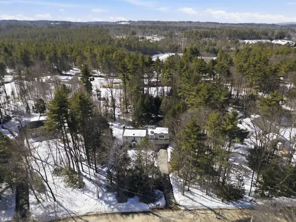 $725,000 | 26 Jonathan Lane, Bow, NH 03304