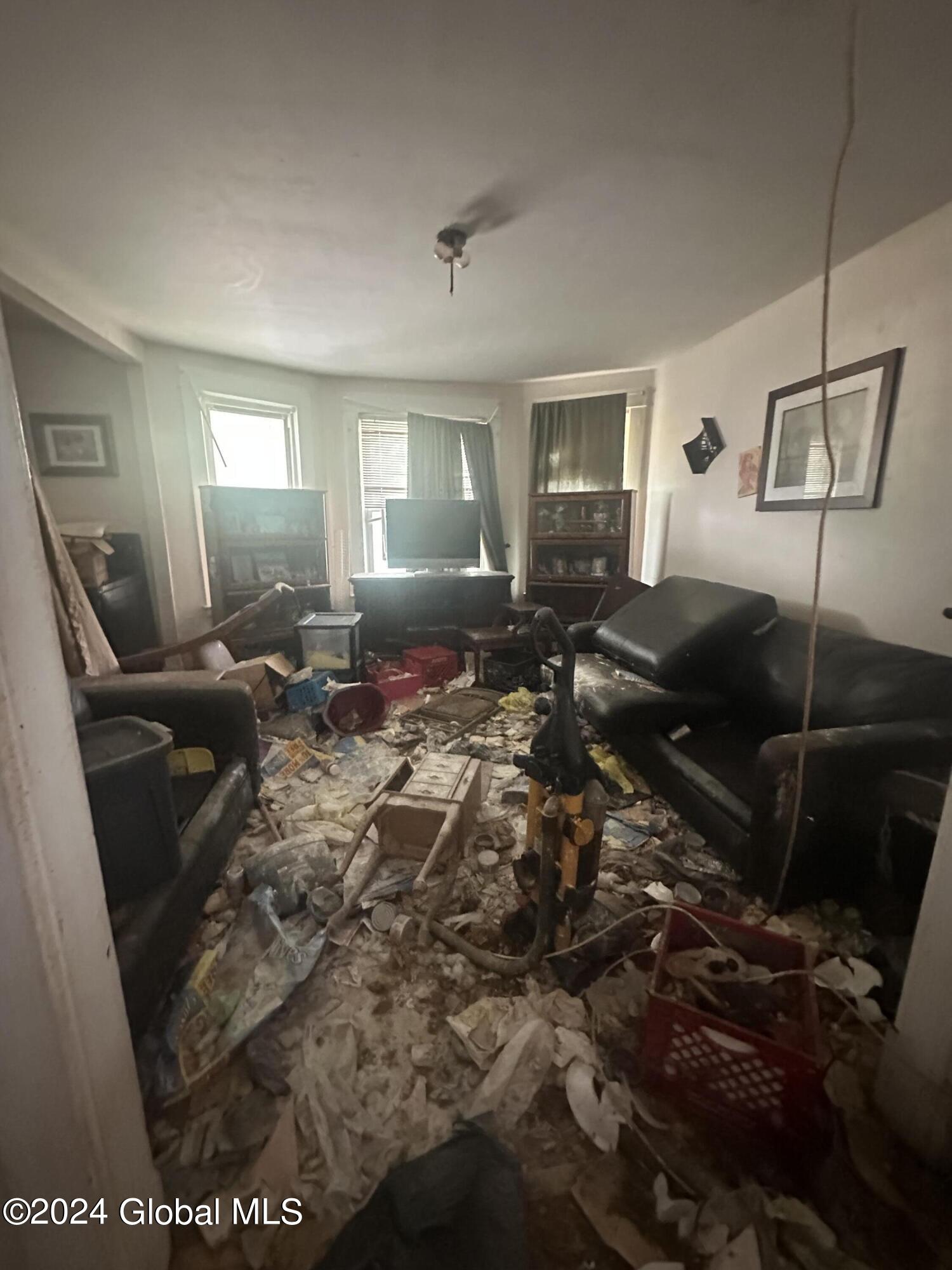 2406 Campbell Avenue Schenectady, NY 12306 - Photo 12 of 20 IMG_8870