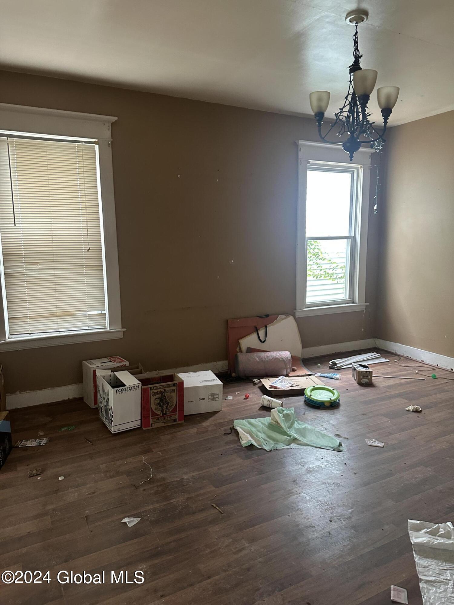 2406 Campbell Avenue Schenectady, NY 12306 - Photo 8 of 20 IMG_8860