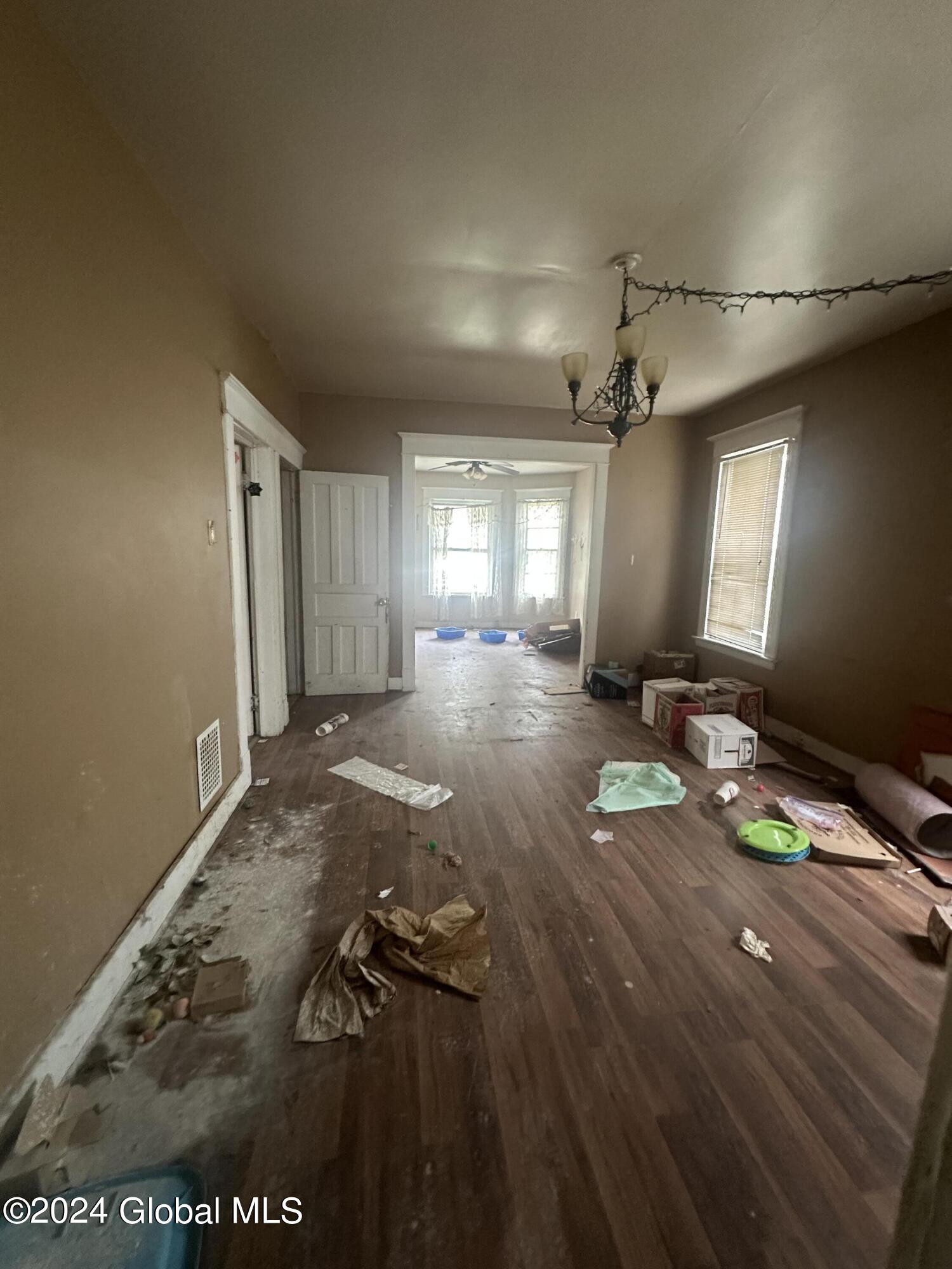 2406 Campbell Avenue Schenectady, NY 12306 - Photo 9 of 20 IMG_8865